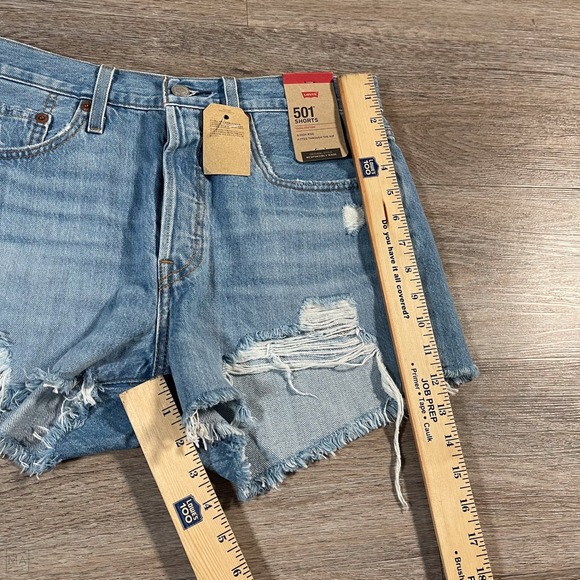 NEW Levi's Women's 501 Shorts Jean Denim High Rise Distressed Size 28 Blue - Picture 6 of 8